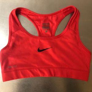 Nike Pro Sports Bra